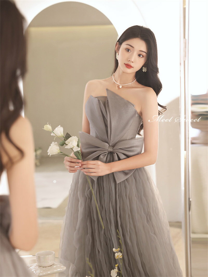カラードレス 編み上げ パーティードレス 花嫁 ウェディングドレス ロングドレス シワ生地 グレー ビスチェ ベアトップ 結婚式 二次会 発表会 リボン ふわふわ ゲストドレス フォーマルドレス ウエディングドレス イブニングドレス 演奏会 披露宴 Aラインドレス