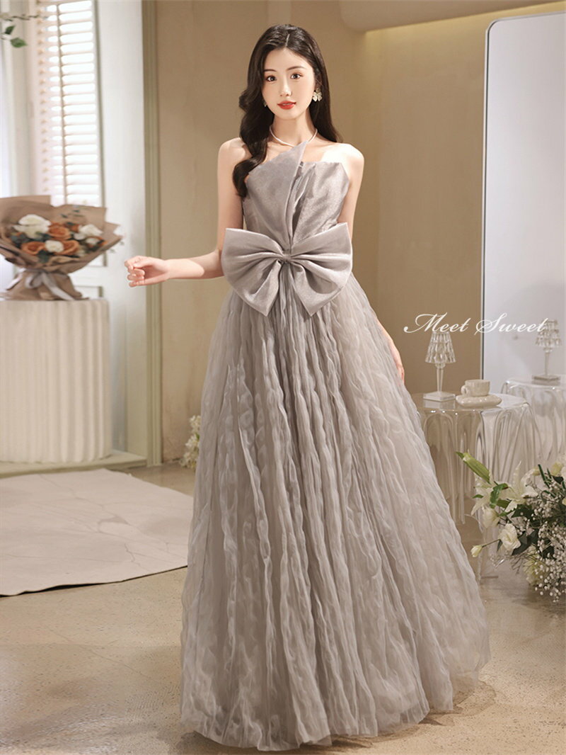 カラードレス 編み上げ パーティードレス 花嫁 ウェディングドレス ロングドレス シワ生地 グレー ビスチェ ベアトップ 結婚式 二次会 発表会 リボン ふわふわ ゲストドレス フォーマルドレス ウエディングドレス イブニングドレス 演奏会 披露宴 Aラインドレス