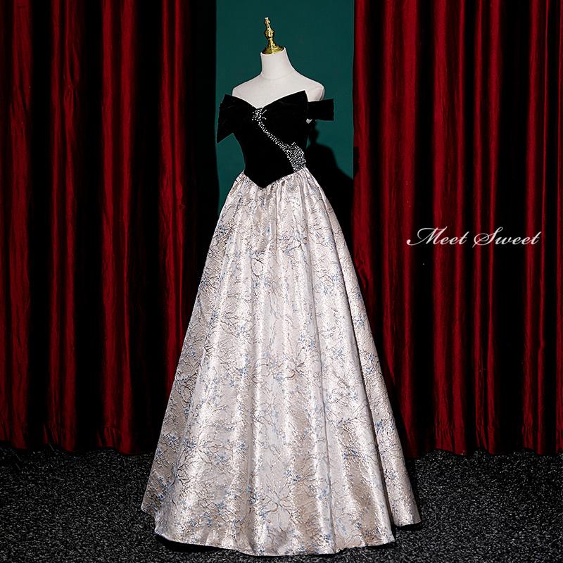 カラードレス 編み上げ ブラック ラインストーン ロングドレス 結婚式 二次会 発表会 演奏会 ウェディングドレス ウエディングドレス プリンセスラインドレス イブニングドレス コンサート コンクール カクテルドレス ブライダル 花嫁 披露宴 プロム 大きいサイズ