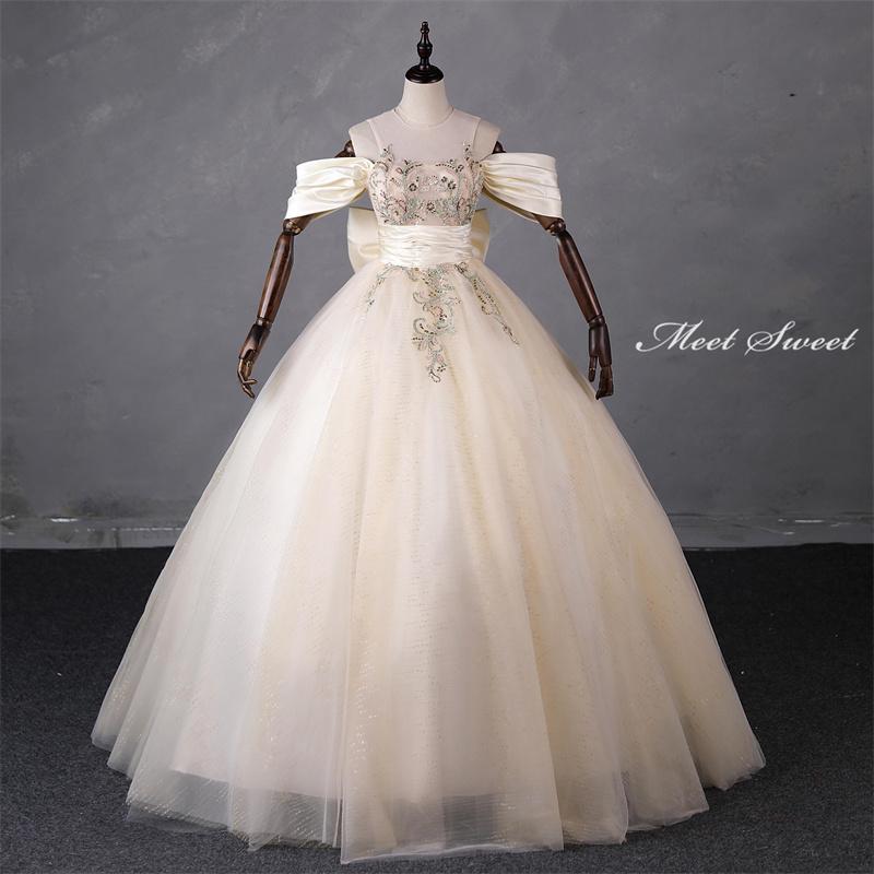 カラードレス 編み上げ シャンパン リボン ロングドレス 結婚式 二次会 発表会 演奏会 ウェディングドレス ウエディングドレス 花嫁 前撮り プリンセスドレス イブニングドレス コンサート パーティードレス ブライダル 披露宴 舞台演出衣装 プリンセスラインドレス