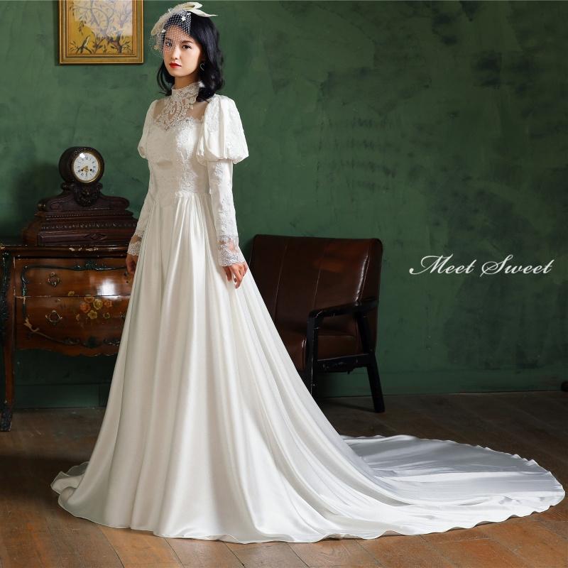 ウェディングドレス ウエディングドレス 二次会 結婚式 前撮り ブライダル ロングドレス 花嫁 スレンダードレス 中世風 サテン 長袖 ビンテージ風 レトロドレス 海外挙式 フォトウェディング オフホワイト wedding dress マーメイドドレス 小さいサイズ 大きいサイズ
