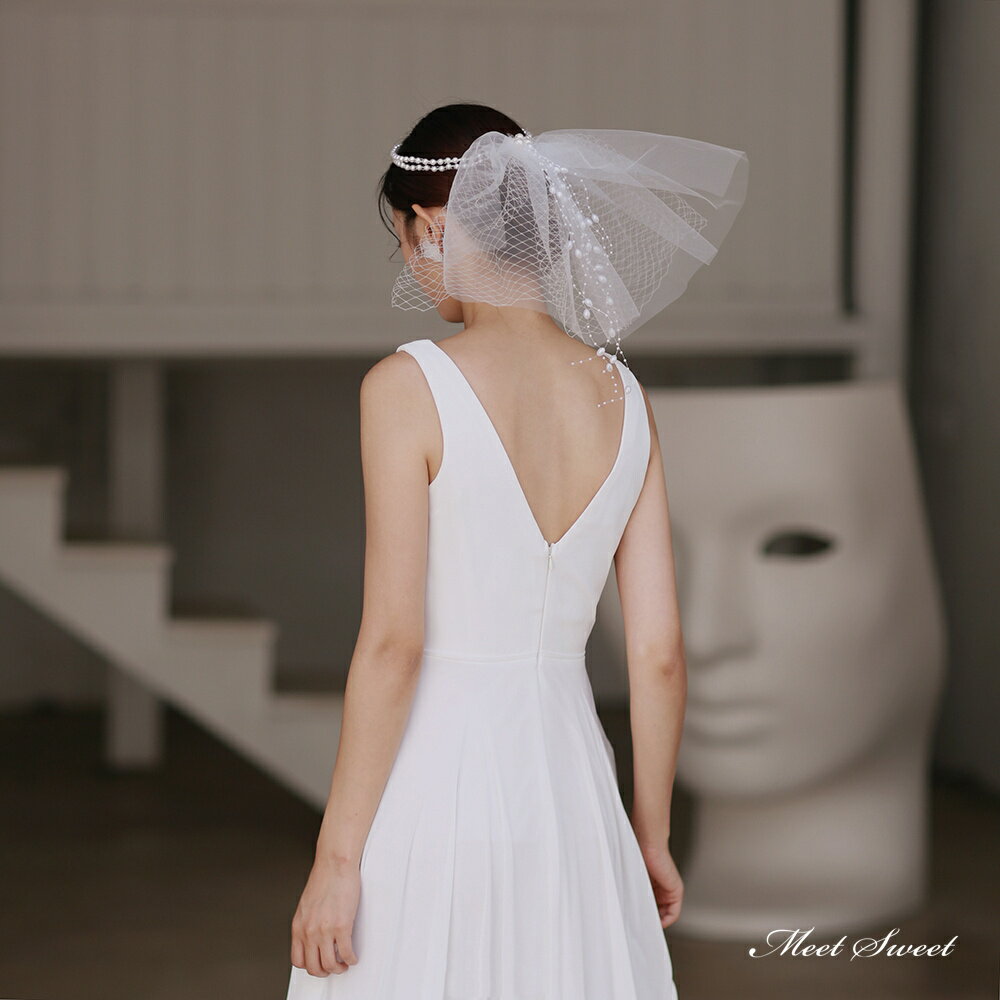 ウエディングベール ウェディングベール ショートベール パール ヘアバンド ミニベール ブライダル 結婚式 二次会 披露宴 花嫁 前撮り オフホワイト ヘアアクセサリー ヴェール ヘッドドレス veil 髪飾り 海外挙式 花嫁小物 2次会 パーティー 韓国風 リゾート