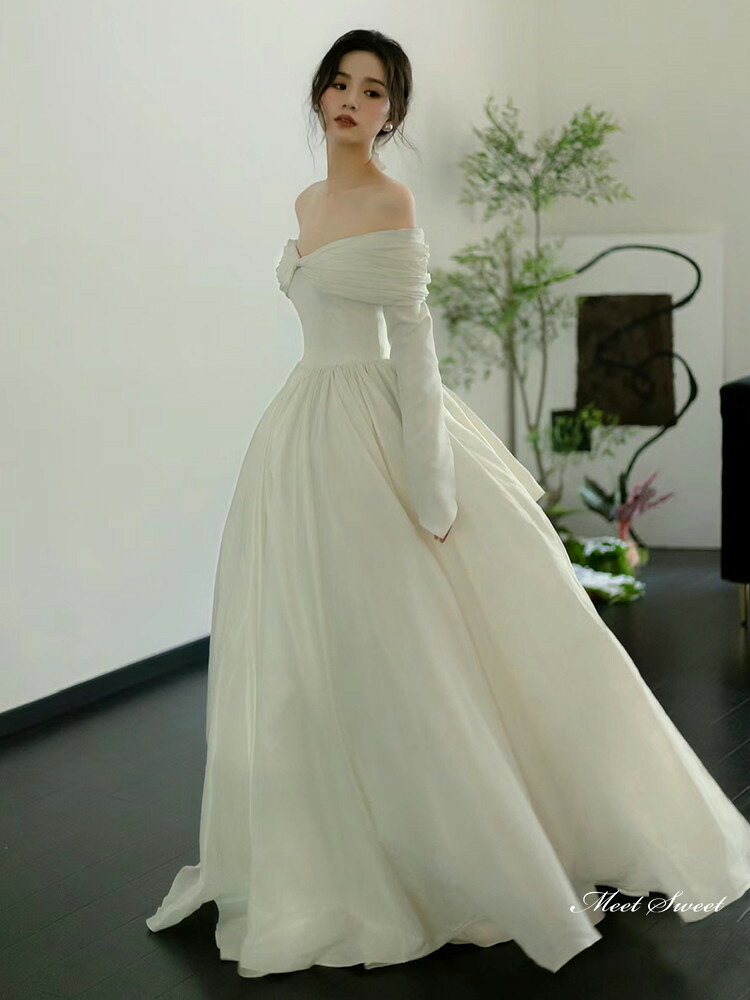 樂天商城 - ウェディングドレス ロングドレス Aラインドレス プリンセスドレス オフショルダー 長袖 二次会 結婚式 前撮り ドレス 花嫁 ウエディングドレス サテン 大きいサイズ 小さいサイズ 海外挙式 白 オフホワイト パーティードレス ブライダル フォトウェディング wedding dress