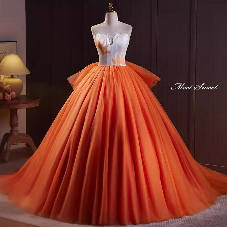 カラードレス プリンセスライン オレンジ ベアトップ 紅葉 楓 切替 ロングドレス ウェディングドレス 結婚式 二次会 花嫁 前撮り 演奏会 発表会 ステージ衣装 ウエディングドレス パーティードレス ブライダル 大人 舞台 演出 イブニングドレス コンサート コンクール