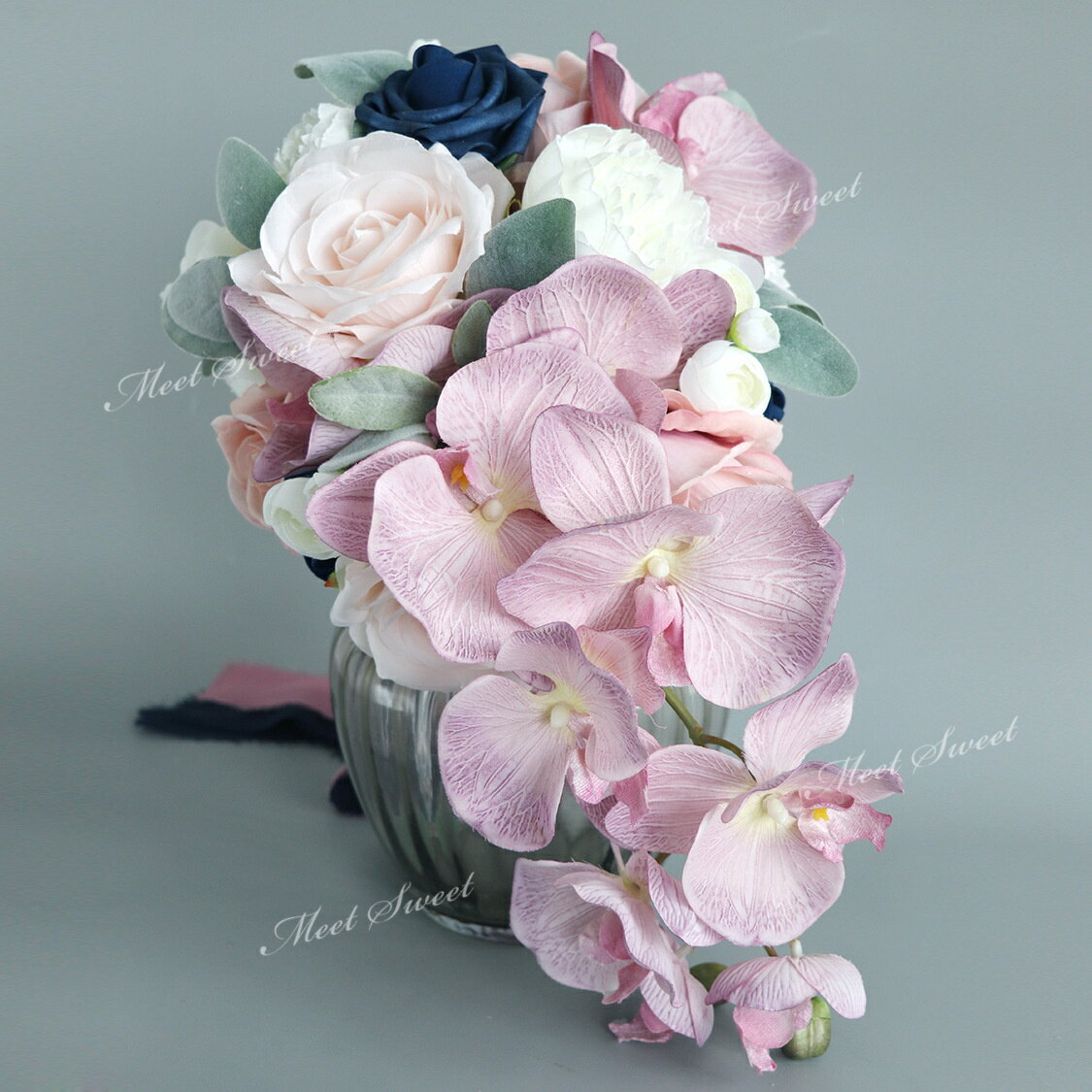 ウェディングブーケ ブライダルブーケ 胡蝶蘭 キャスケードブーケ ウエディングブーケ 花嫁 ブーケ 造花 花束 華やか エレガント 結婚式 二次会 披露宴 挙式 前撮り 後撮り ウェディング ウエディング 造花ブーケ トスブーケ アートフラワー フォトウェディング ピンク