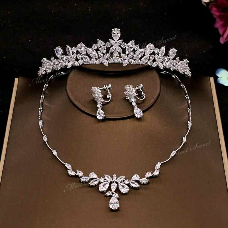 ティアラ ネックレス ピアス ウェディングネックレス ウェディング ウエディング ブライダル 結婚式 二..