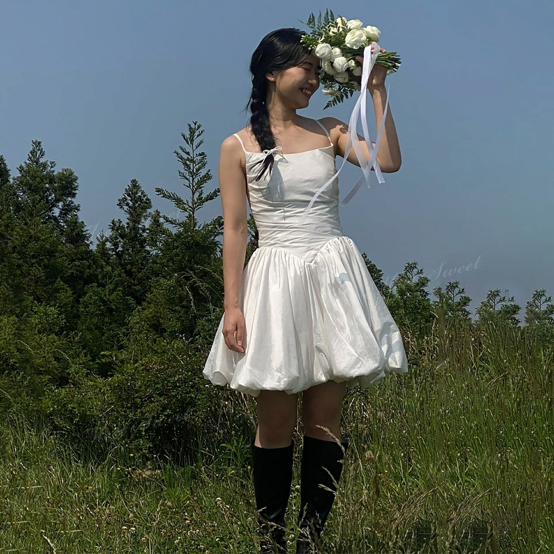 ウェディングドレス ミニ ショート丈 ミニドレス バルーン サテン 二次会 結婚式 前撮り 発表会 誕生日 ドレス 花嫁 ウエディングドレス 大きいサイズ 小さいサイズ 海外挙式 白 オフホワイト パーティードレス ブライダル フォトウェディング 可愛い ショートドレス