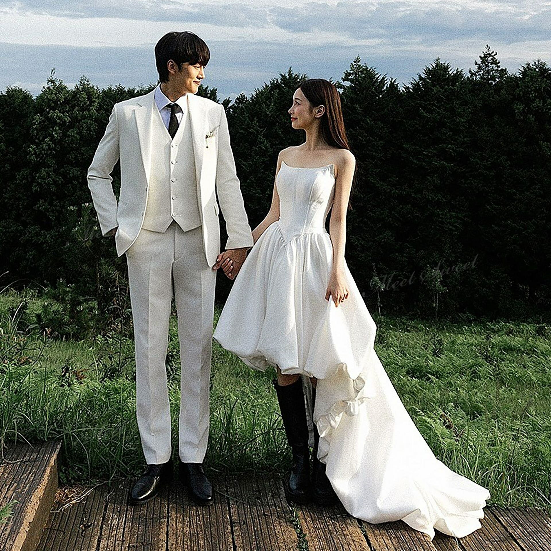 ウェディングドレス ミニ ショート丈 ミニドレス バルーン 二次会 結婚式 前撮り 発表会 誕生日 ドレス 花嫁 ウエディングドレス 前短..