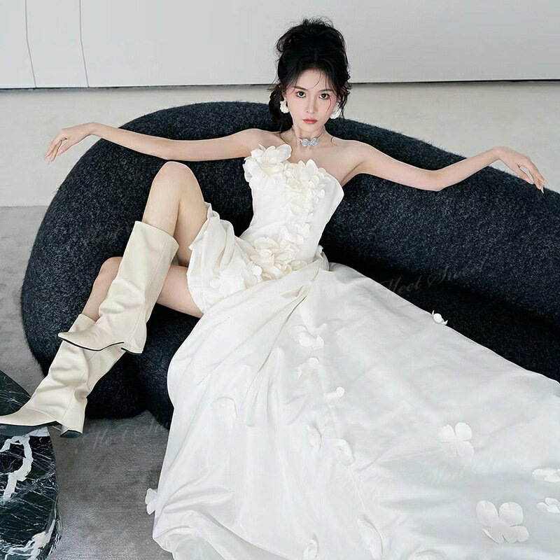 ウェディングドレス ベージュ フラワー ミニ ショート丈 ミニドレス 二次会 結婚式 前撮り 発表会 誕生日 ドレス 花嫁 ウエディングドレス ベアトップ 前短後長ドレス 海外挙式 パーティードレス ブライダル フォトウェディング フィッシュテールドレス 可愛い