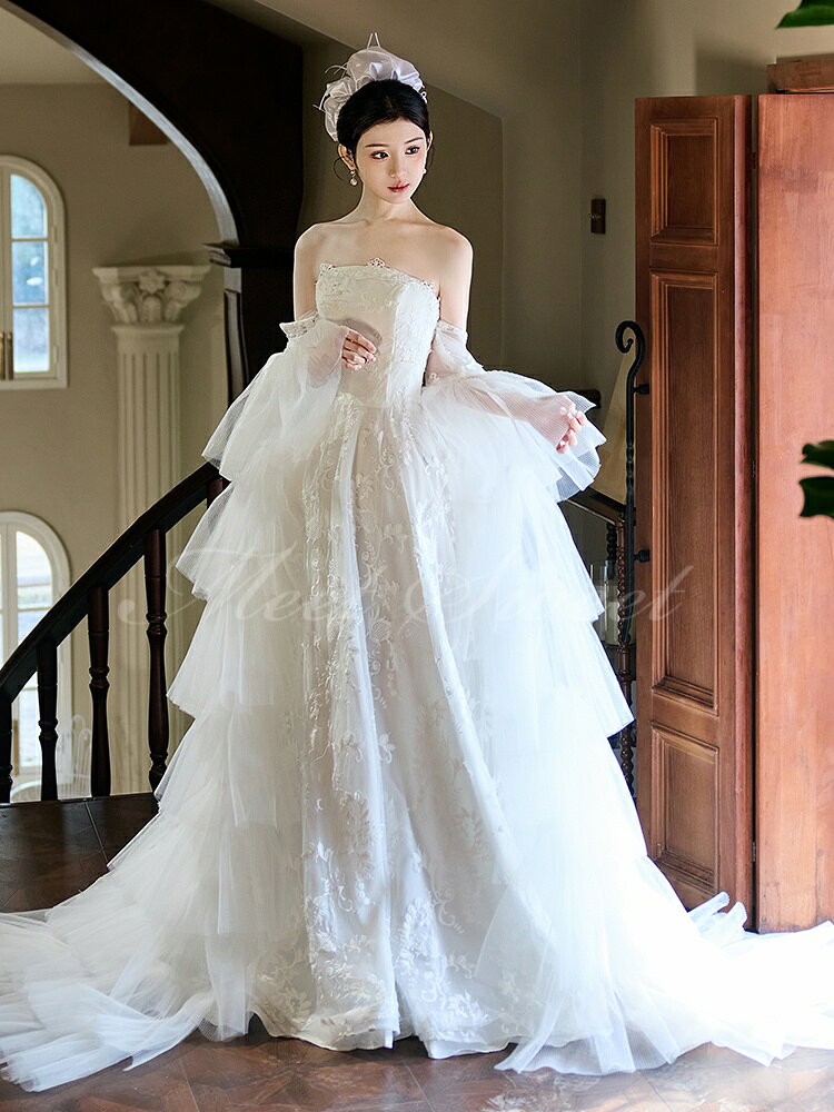 樂天商城 - ウェディングドレス 袖付き スレンダーラインドレス レース フリル 花嫁 結婚式 二次会 前撮り ドレス ブライダル 主役感 華やか ウエディングドレス オフホワイト プリンセス お姫様 ロングドレス ウェディング ウエディング 姫系 撮影 編み上げ フォトドレス