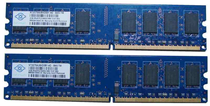 【中古】Nanya PC2-6400U (DDR2-800) 2GB x 2枚組み 合計4GB 240pin DIMM 4G Kit デスクトップパソコン..