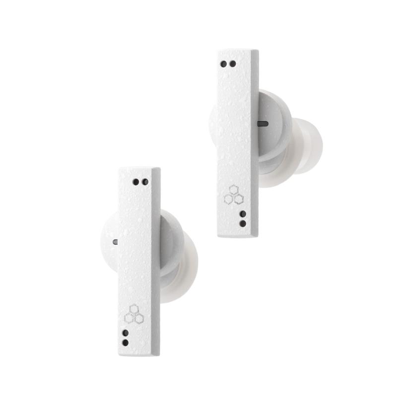 【中古】final (ファイナル) ZE8000 フラッグシップ級ワイヤレスイヤホン 8K SOUND Bluetooth 5.2 IPX4防水 接続が安定なaptX Adaptive対応 Snapdragon Sound対応 音楽 リモートワーク スポ