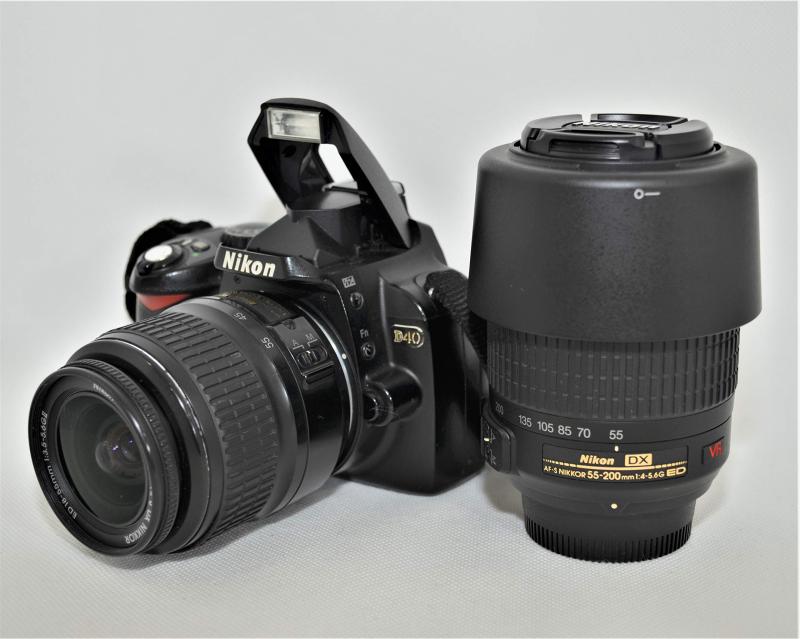 【中古】Nikon デジタル一眼レフカメラ D40 ダブルズームキットII ブラック D40BWZII