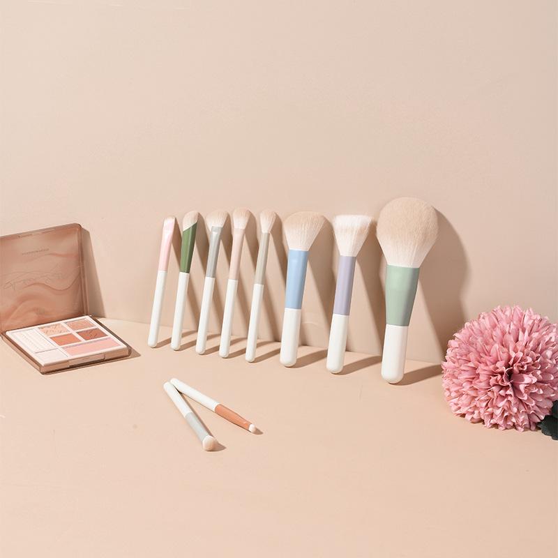 メイクブラシ セット ミニ 携帯用 アイシャドウブラシ 旅行 短柄 豪華感