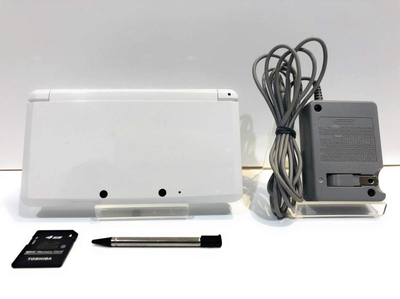 【中古】ニンテンドー3DS ピュアホワイト(3.0)