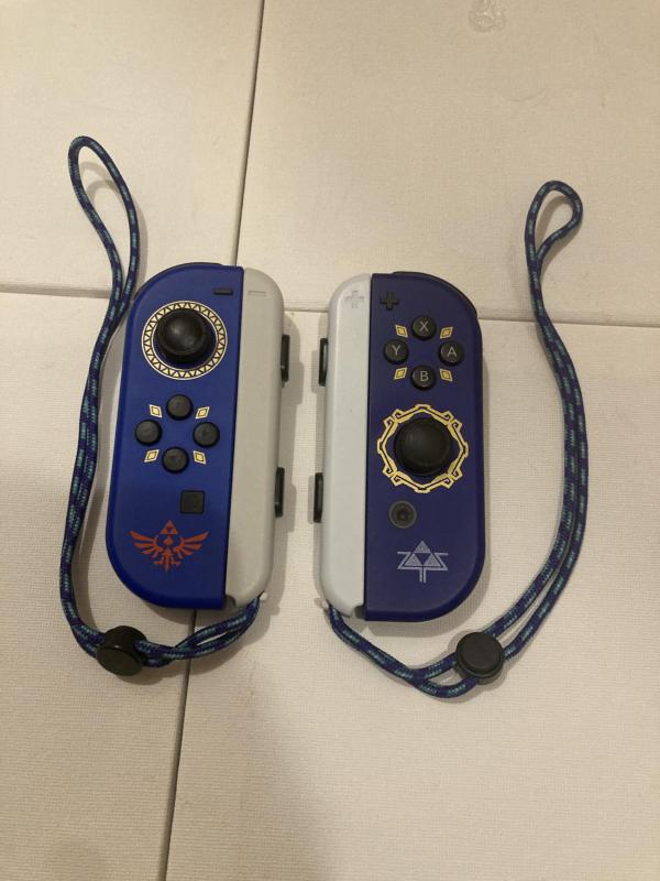 【中古】【任天堂純正品】Joy-Con(L)/(R) ゼルダの伝説 スカイウォードソード エディション