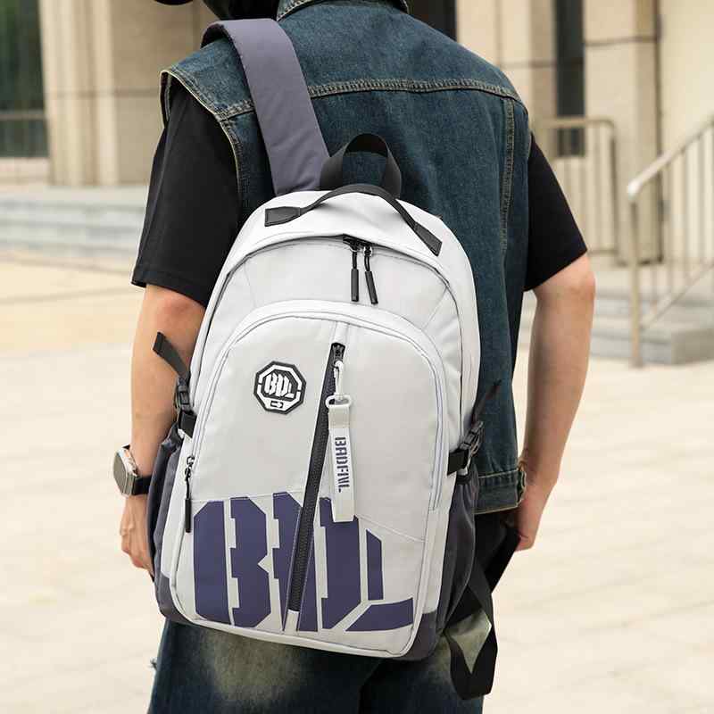 リュック メンズ 大容量 軽量 旅行 スポーツ 鞄 通学 通勤 男性用 バックパック