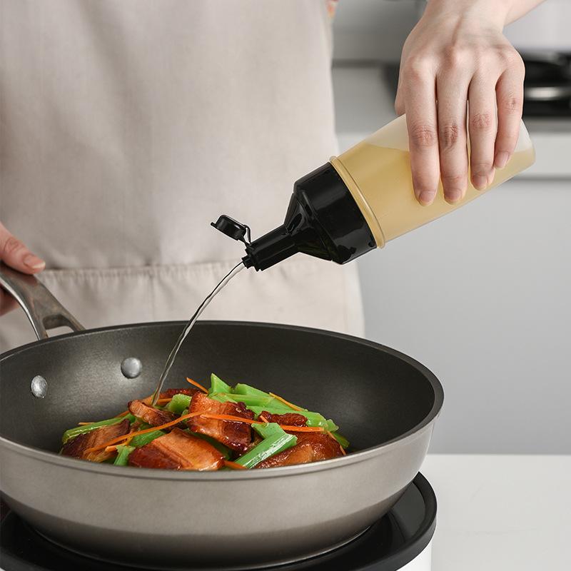 油壺 調味料入れ 醤油ボトル 調味ボトル 調味缶 サラダドレッシングボトル プラスチック 絞り出し式 オ..