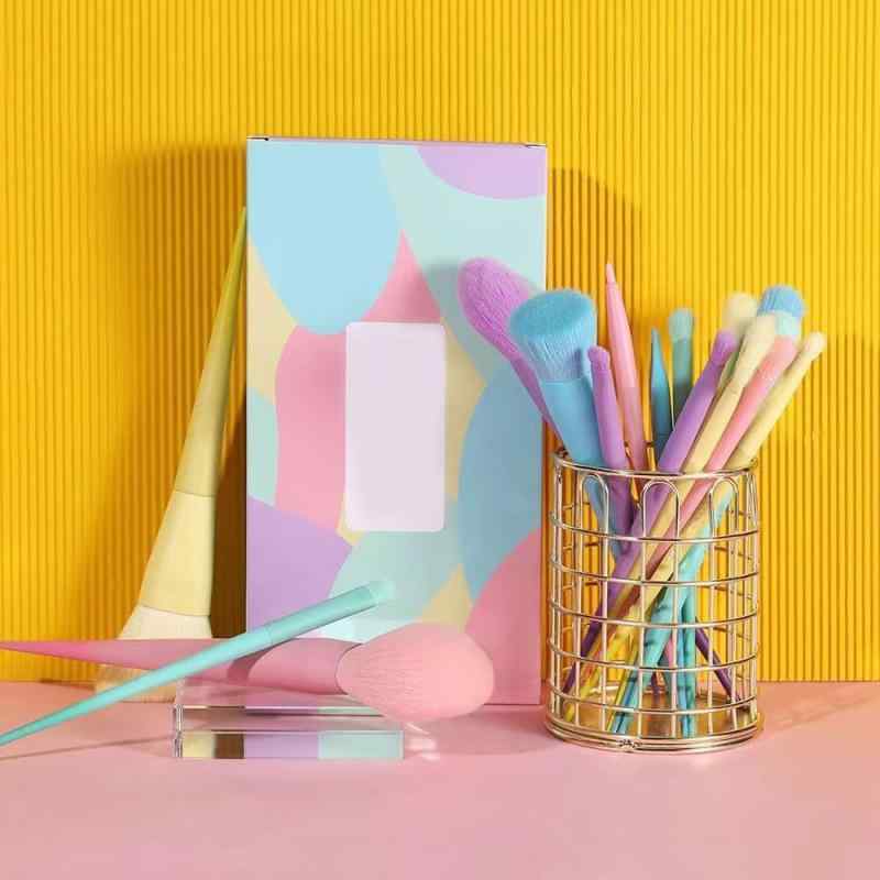 メイクブラシ セット 柔らかい かわいい パステルカラー チーク アイシャドウ 化粧ブラシ