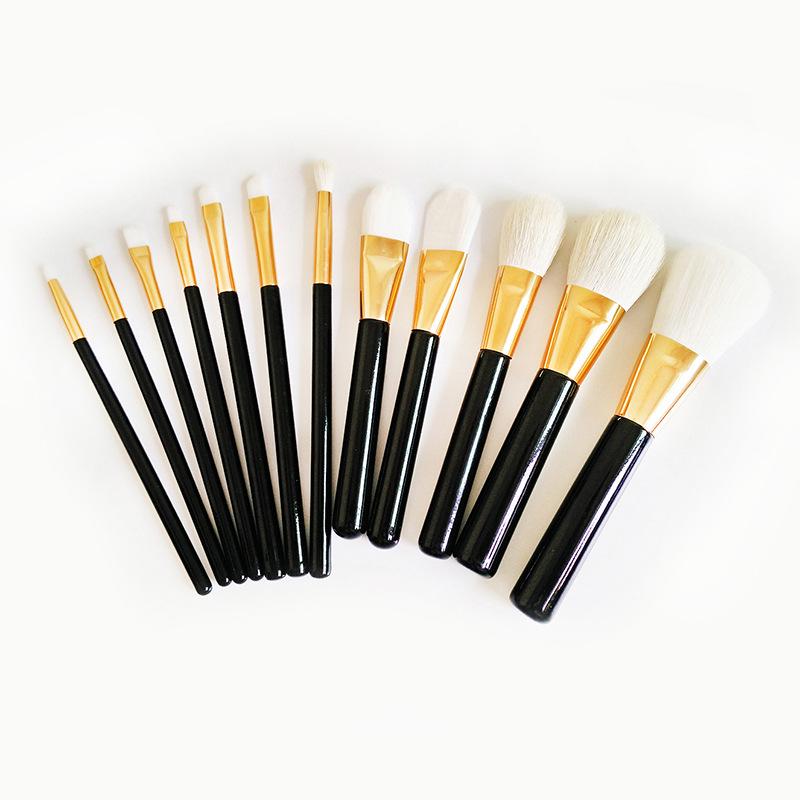 化粧ブラシ 12本セット 羊毛 動物毛 メイクブラシセット コスメブラシ フェイスブラシ チークブラシ アイシャドウブラシ 携帯 持ち運び
