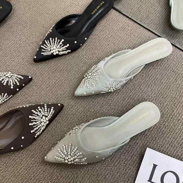 サンダル レディース 水钻 快適 履きやすい ローヒール ポインテッドトゥ フラット スリッパ サボ サンダル 普段使い 外履き コンフォート