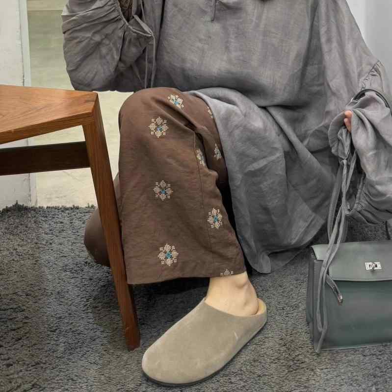 サンダル レディース 豪華感 革 厚底 スリッパ サボ サンダル ミュール ローヒール ぺたんこ 歩きやす..