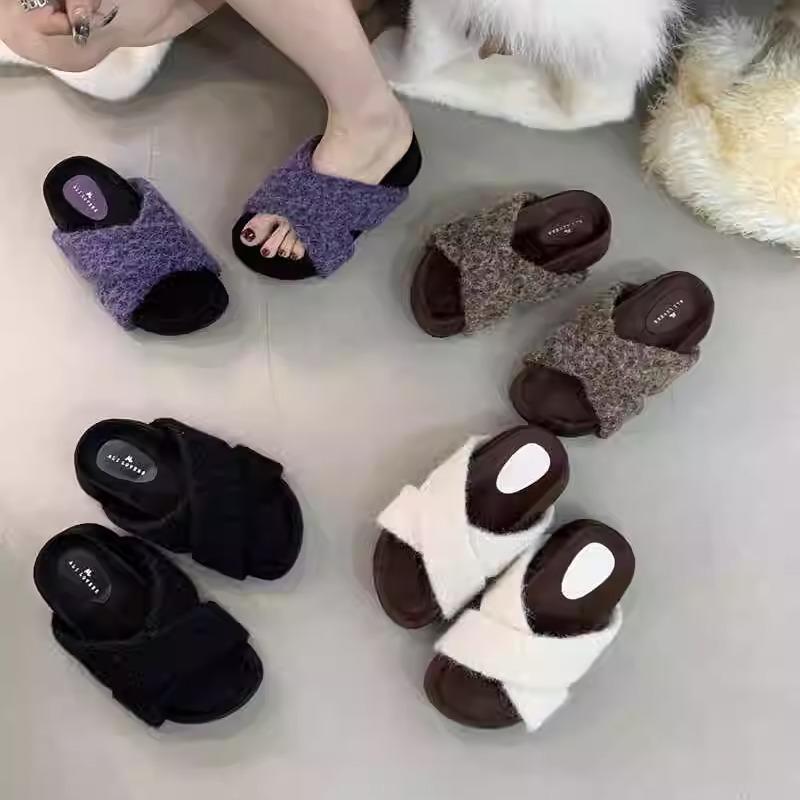 サンダル レディース 厚底 フラット ぺたんこ オープントゥ ファー ふわふわ モコモコ 秋冬 クロストラ..