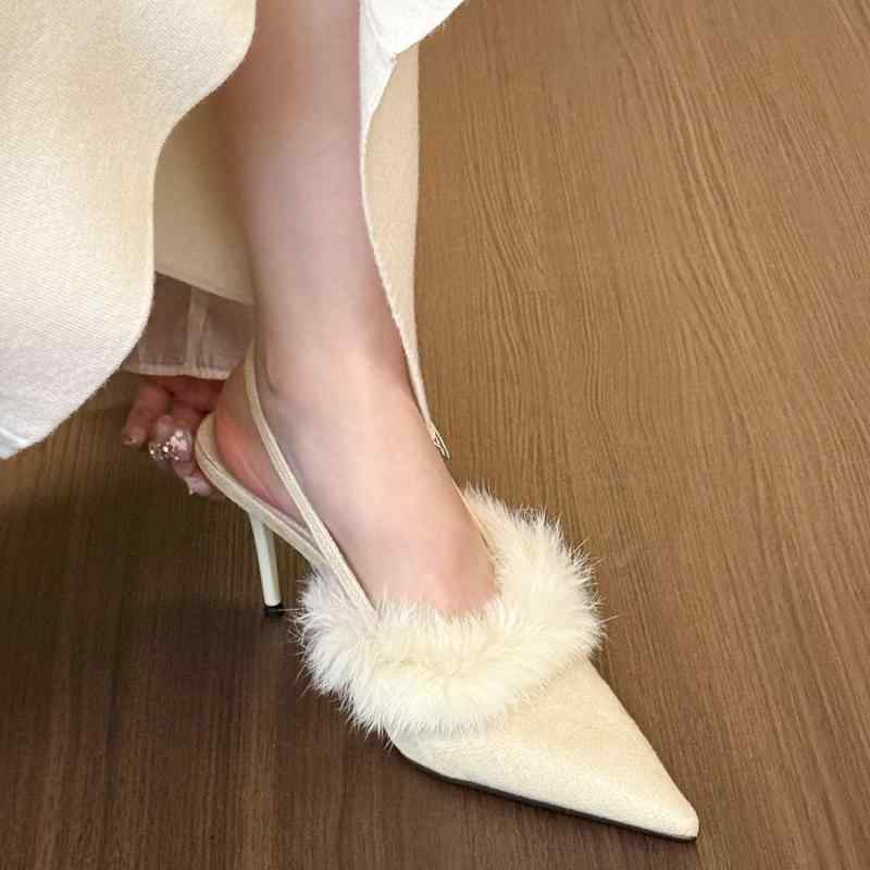 サンダル レディース 秋冬 チャンキーヒール スリングバック ポインテッドトゥ スエード調 フェイクファー クッション 普段使い かわいい おしゃれ