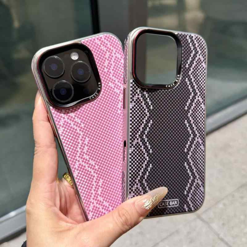 乐天商城 - スマホケース iPhone15 iPhone16Promax 磁気 吸着 PC スキン 保護 カバー