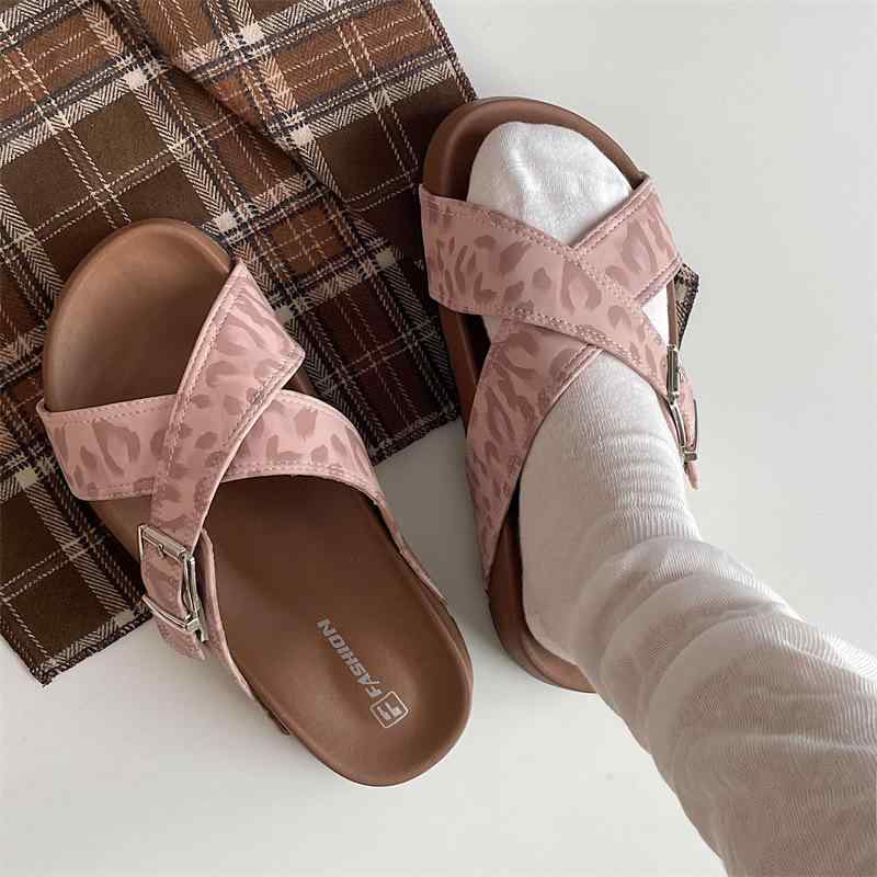 サンダル レディース 厚底 シルバー 疲れにくい 歩きやすい 滑り止め 快適 外履き 普段使い 旅行 かわいい おしゃれ 豪華感 婦人靴