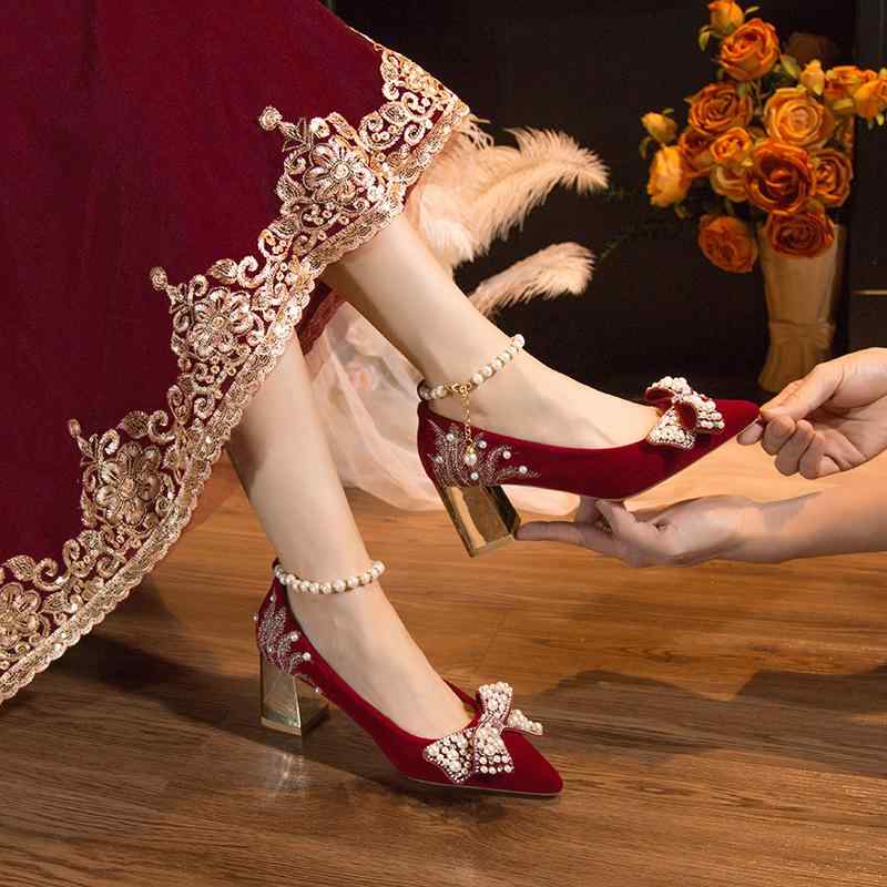 パンプス レディース 太ヒール パール チャンキーヒール ポインテッドトゥ ウェディング ブライダル 結婚式 歩きやすい かわいい レッド 赤