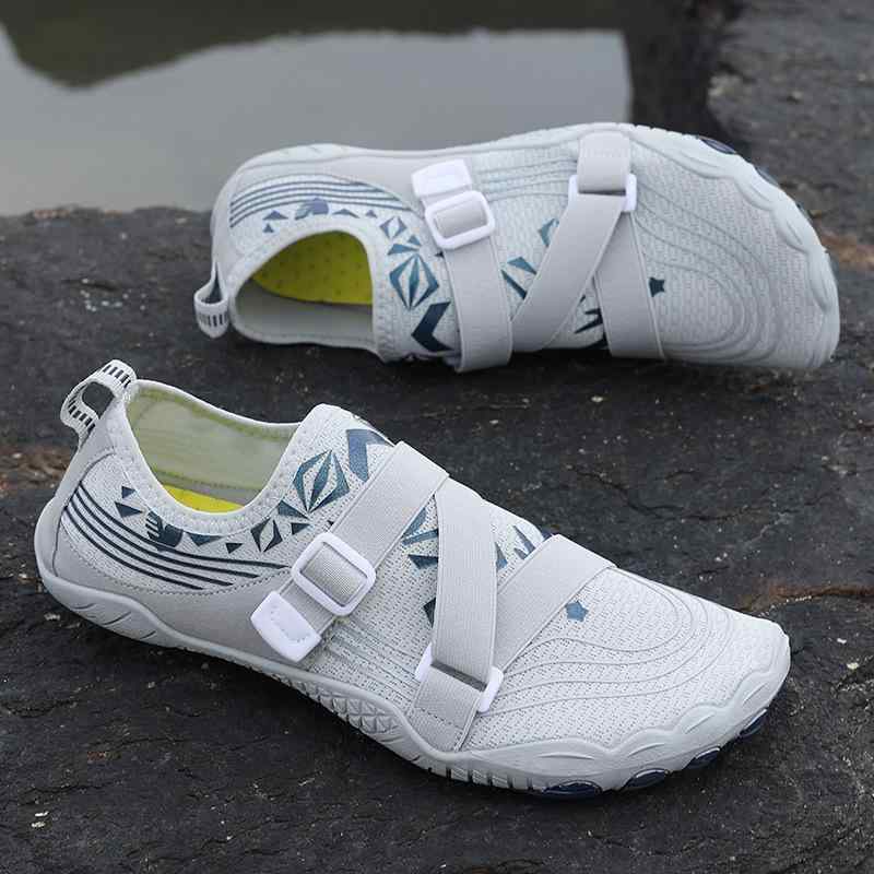 靴 レディース マリンシューズ ウォーターシューズ 5本指 アクアシューズ ビーチサンダル 軽量 通気性 排水性 滑り止め 柔軟 快適 履きやすい アウトドア ビーチ 水陸両用