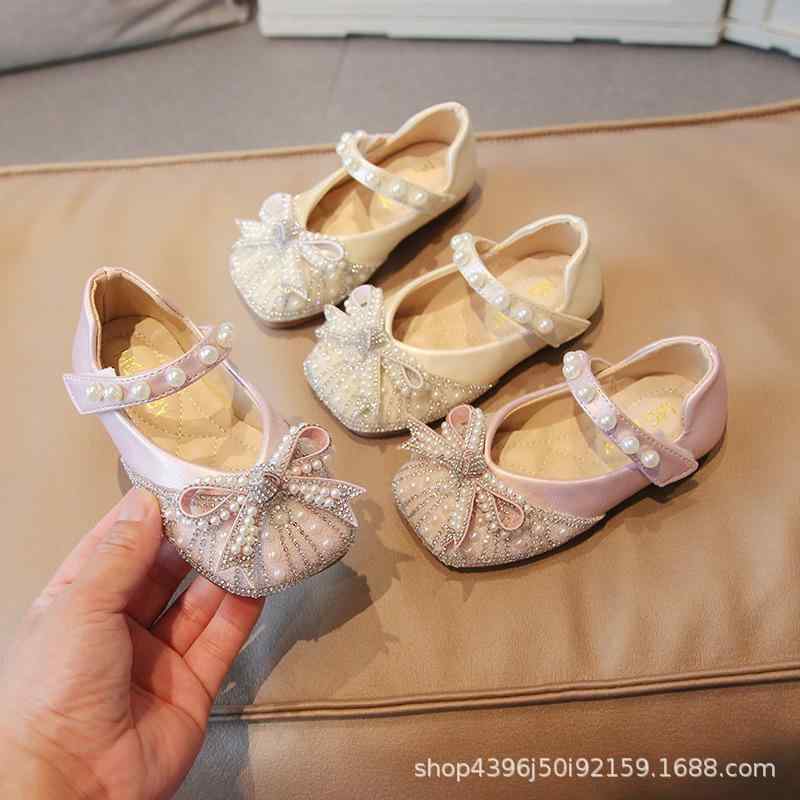 靴 キッズ 女の子 プリンセス シューズ フォーマル クリスタル サンダル ベビー 子供靴 柔らかい レザー ドレス 合わせやすい2