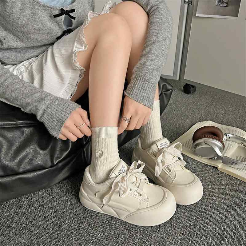靴 レディース 厚底 スニーカー パンプス 春夏 学生靴 ローファー かわいい カジュアル スリッポン フラット 白 軽量 歩きやすい