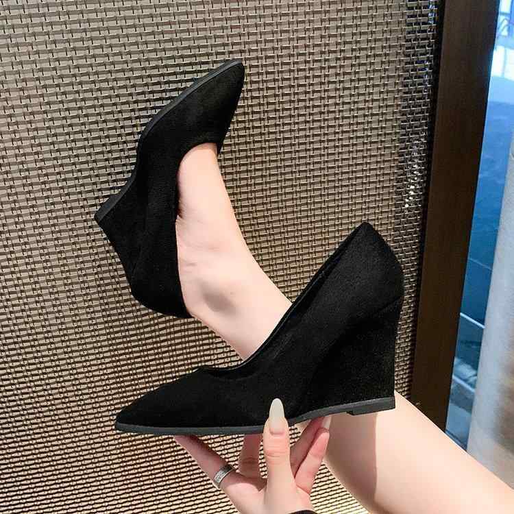 パンプス 厚底 ベルベット スエード調 インヒール ポインテッドトゥ スリッポン ローカット チャンキーヒール 大きいサイズ レディース シンプル きれいめ 美脚 歩きやすい デート パーティー