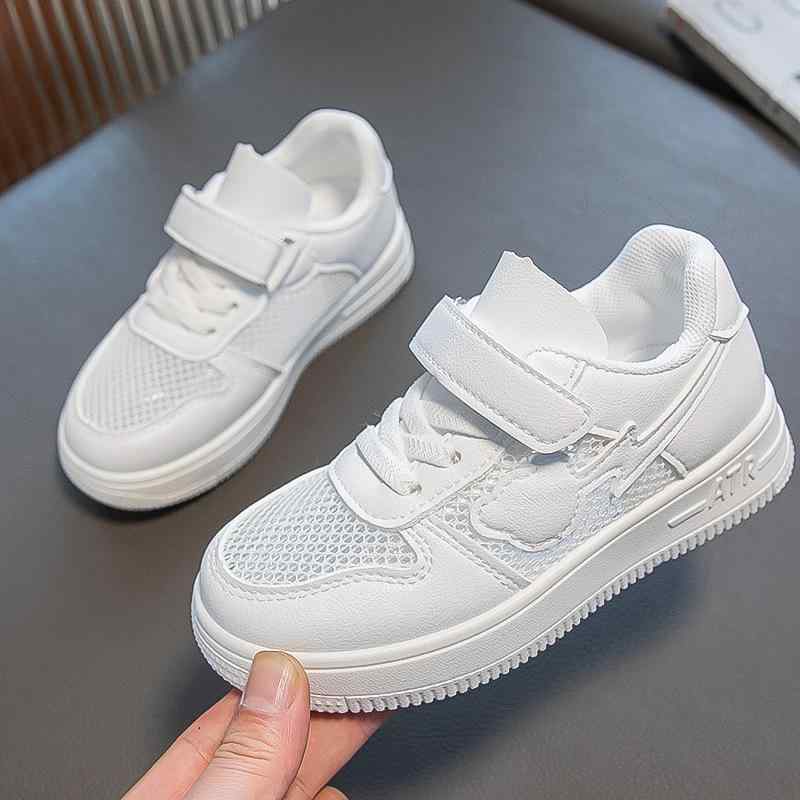 スニーカー 子供 女の子 キッズ シューズ 春夏 白スニーカー 男の子 柔らかい靴底 穴あき加工 通学 普段使い