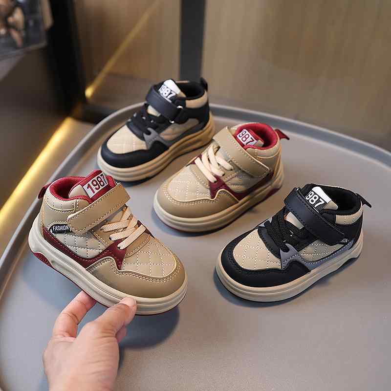 スニーカー キッズ 子供 男の子 バスケットシューズ スポーツシューズ 厚底 高帮 面ファスナー パンプス