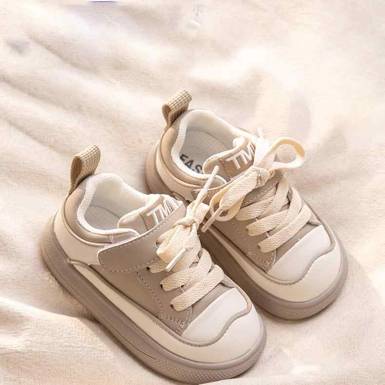 ベビー シューズ 韓国 スニーカー 女の子 幼児 スリッポン 柔らかい靴底 歩きやすい 春秋