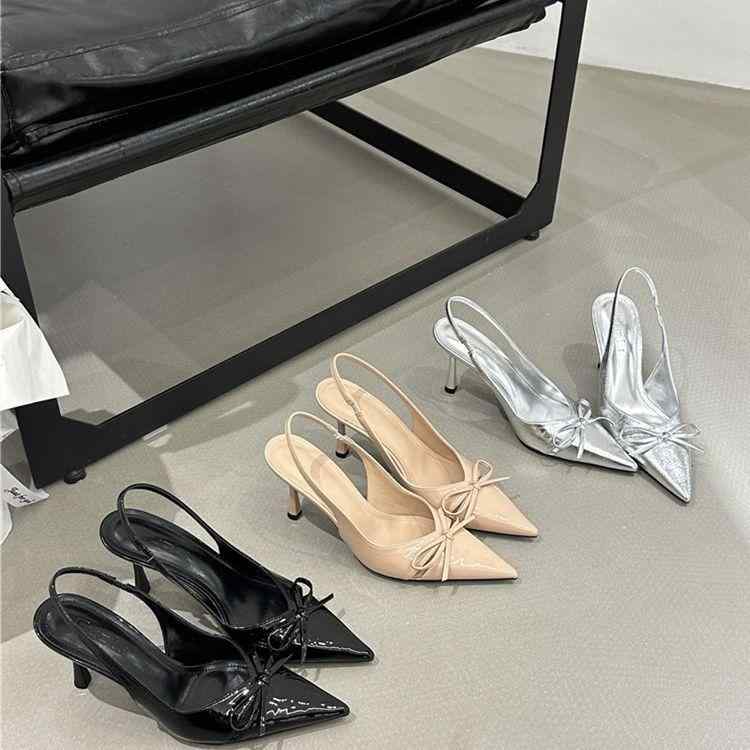 サンダル レディース ハイヒール 春夏 小さいサイズ 大きいサイズ ポインテッドトゥ 華奢見え 細ヒール 履きやすい 歩きやすい かわいい 蝶々 裸色