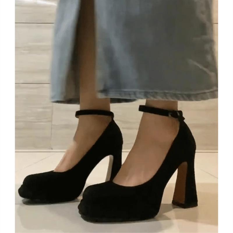 靴 レディース 小柄 防水 厚底 ストラップ パンプス ハイヒール チャンキーヒール スクエアトゥ 歩きやすい フェミニン かわいい 美脚 上品 きれいめ デート 春秋