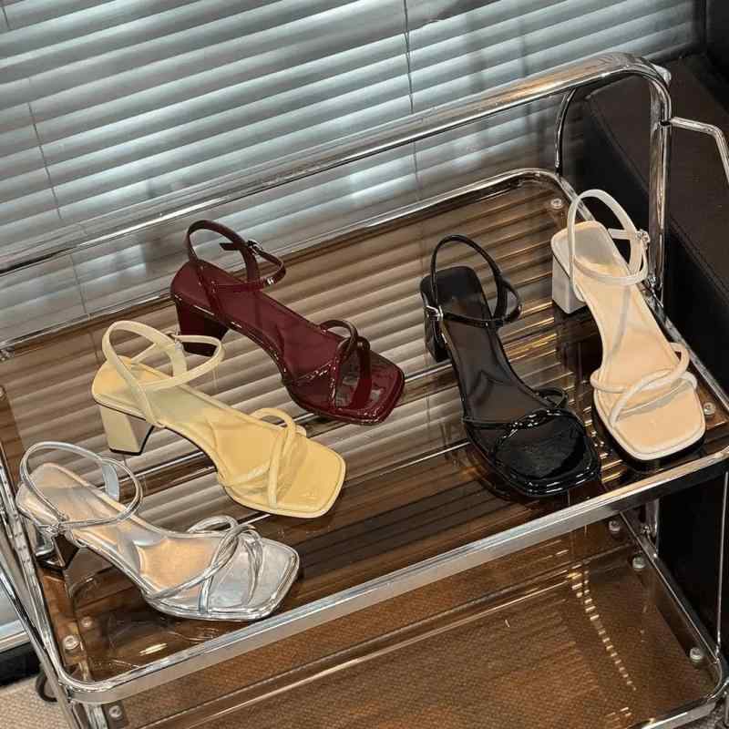 サンダル レディース 厚底 シルバー ハイヒール ストラップ 疲れにくい 歩きやすい 美脚 スカート 合う かわいい