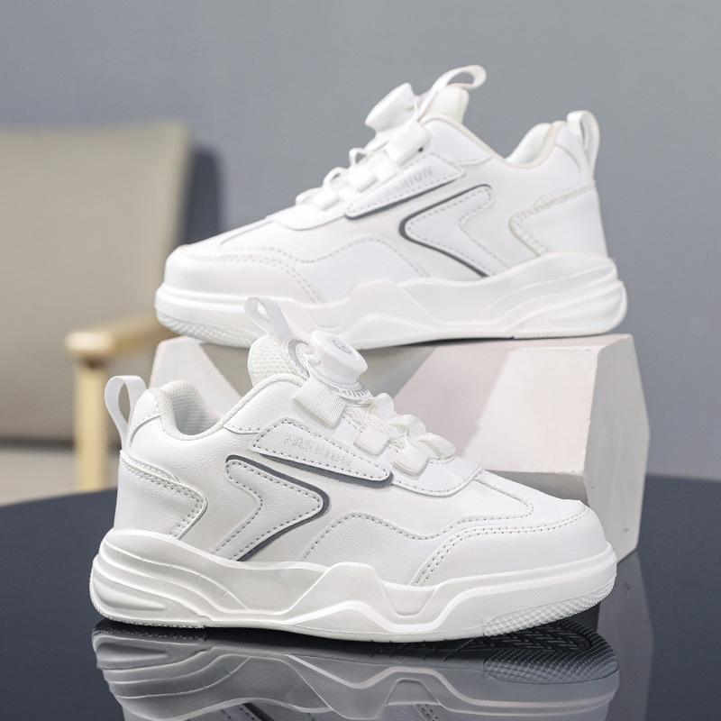 スニーカー キッズ 子供 女の子 男の子 学生 運動靴 スポーティ カジュアル レザー 通学 普段使い クッション性 秋冬