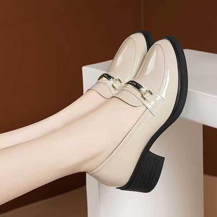 ローファー レディース レザーシューズ 秋冬 靴 ソフトボトム 太めヒール ラウンドトゥ カジュアル 通勤 普段使い