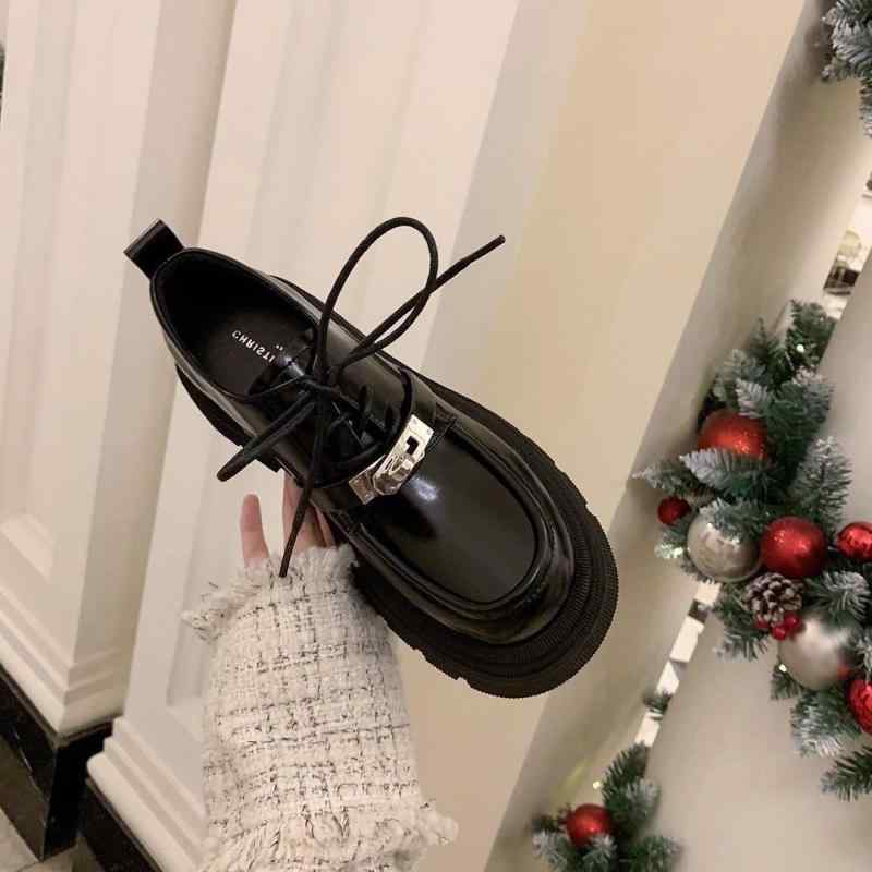 靴 レディース 黒 レースアップ レザーシューズ 厚底 ローファー 春秋 カジュアル 普段使い