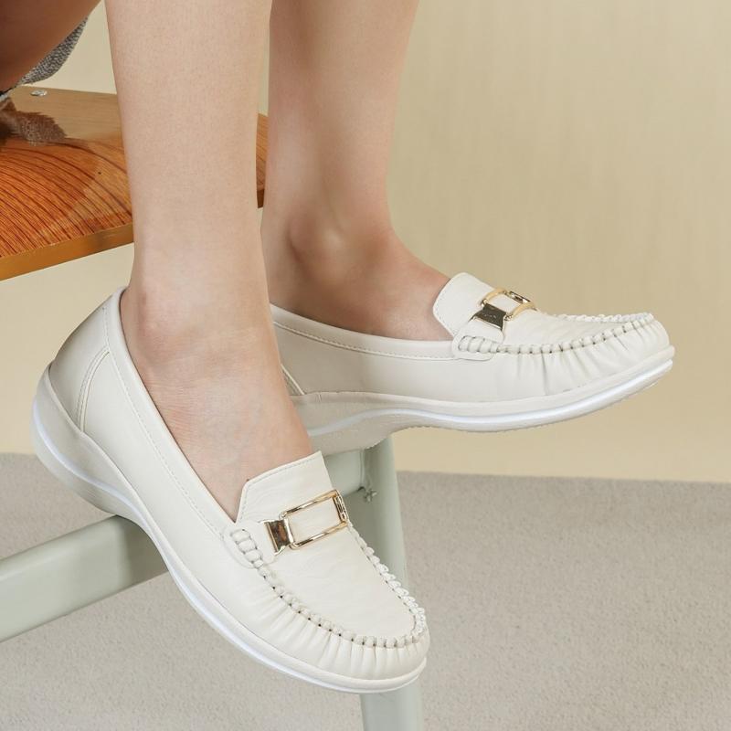 靴 レディース 厚底 豆 婦人靴 防滑 耐摩耗 ローファー ラウンドトゥ ミドルヒール 歩きやすい 普段使い 旅行 かわいい お洒落 スリッポン デイリーユース