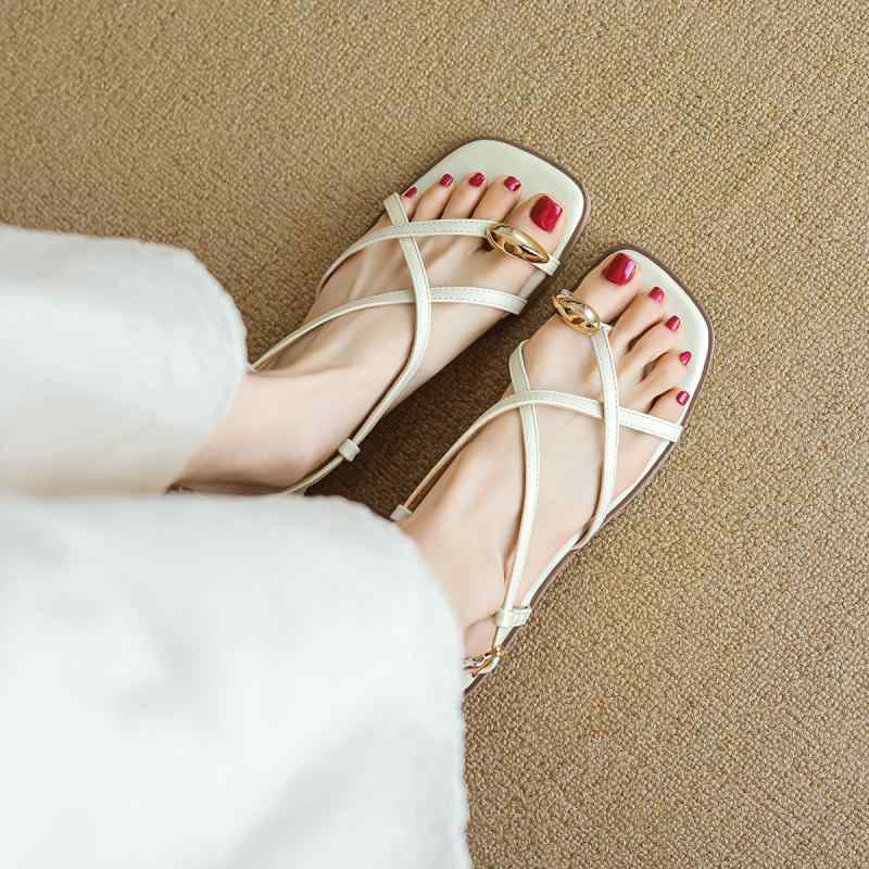 サンダル レディース 夏 レトロ スクエアトゥ ローマ風 フラットサンダル スカートに合わせやすい 普段使い かわいい