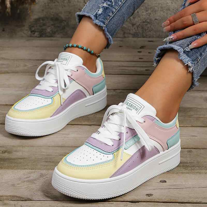 スニーカー レディース 学生 ティーン 防滑 耐摩耗 スポーツ カジュアル シューズ 大きいサイズ