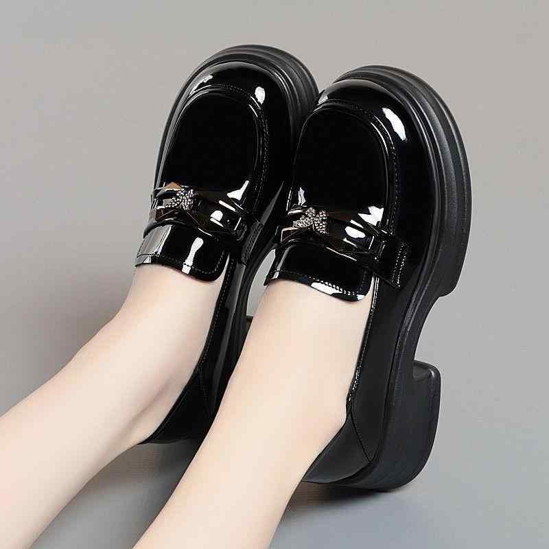 靴 レディース 厚底 ローファー 学生靴 フォーマル シューズ 秋冬 レトロ スタイル 美脚 軽量 快適 歩きやすい 普段使い かわいい おしゃれ