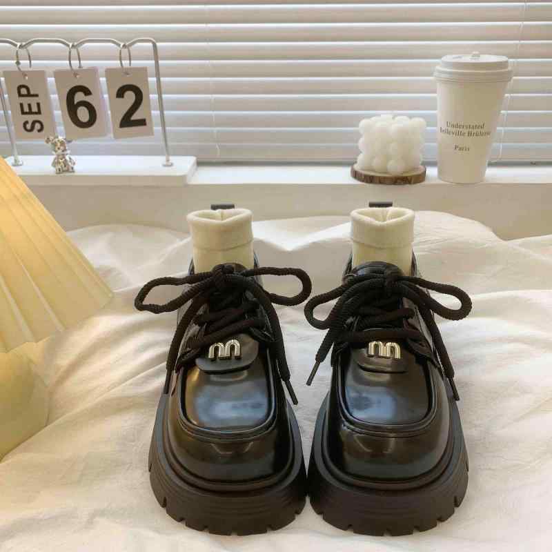 靴 レディース 厚底靴 ローファー シューズ ブリティッシュスタイル ブラック カジュアル 普段使い お洒落 見た目すっきり 脚長効果 歩きやすい2