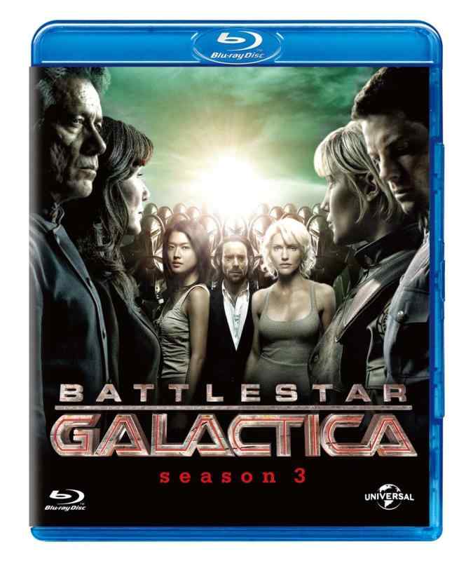 GALACTICA/ギャラクティカ シーズン3 ブルーレイ バリューパック [Blu-ray]■ ご購入前に必ずご確認ください ■1. 在庫管理とご注文の確定当店は複数のオンラインモールで在庫を共有しております。在庫の変動： 更新のタイムラグにより、ご注文後に「完売」が判明する場合がございます。欠品時の対応： 万が一商品が確保できない場合は、速やかにメールでご連絡の上、ご注文をキャンセル（全額返金）させていただきます。2. 中古商品のコンディション（動作確認済み）一点ごとに状態が異なるため、お届けする現品が掲載画像と細部まで一致しない場合がございます。状態の目安： 動作に支障のない範囲での微細なキズ・汚れ・日焼け・使用感は、中古品の特性としてあらかじめご了承ください。検品方針： 外観の美しさよりも「正常な動作」を最優先に検品・清掃を行っております。3. 付属品の同梱内容「本体の動作」を優先したセット内容となっております。【同梱あり】 本体の起動・動作に不可欠な基本パーツ（電源コード等）【同梱なし】 外箱・取扱説明書・セットアップ用CD・初回限定特典【保証対象外】 封入されているダウンロードコード・シリアル番号※商品名に「特典付」等の記載がある場合でも、中古品のため欠品している場合がございます。正確な内容を確認したい場合は、必ずご購入前にお問い合わせください。4. 初期不良のサポート（到着から3日間）商品がお手元に届きましたら、なるべく早めに動作をご確認ください。連絡方法： 商品到着から3日以内に、購入履歴の「ショップへ問い合わせ」より不具合の内容をご連絡ください。対応： 在庫がある場合は「良品交換」、在庫がない一点物の場合は「返品・全額返金」にて対応させていただきます